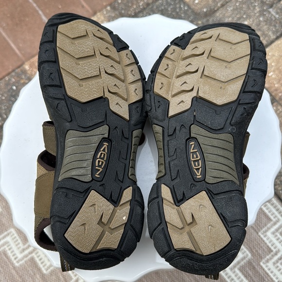 Keen “Newport H2” sz 9 excellent - Picture 7 of 8